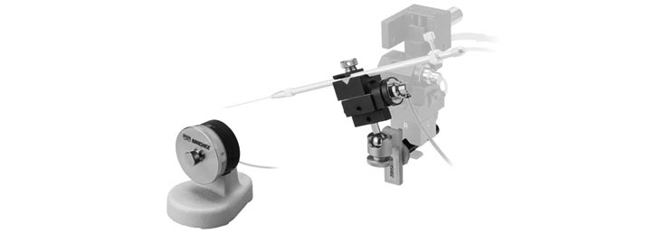 Narishige  MMO-220A  Single-axis Oil Hydraulic Micromanipulator